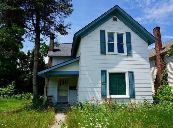 204 S Division Street, Traverse City, MI 49684