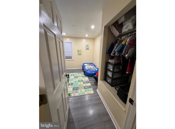 317 DELAWARE AVE STREET, WEST DEPTFORD, NJ 08086