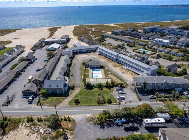 706 Shore Road, Truro, MA 02666