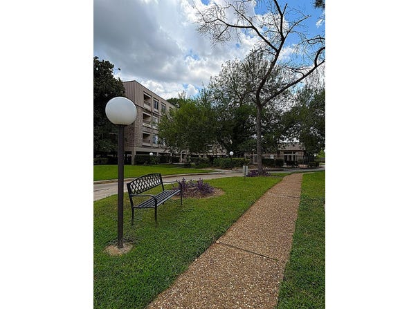 2207 S Braeswood BLVD, Houston, TX 77030