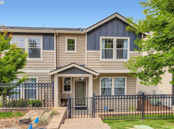 921 N 19TH AVE, Cornelius, OR 97113