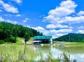 1522 Johnson Fork Road, Campton, KY 41301