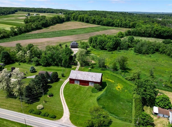 8883 Mercer Pike, PA 16335