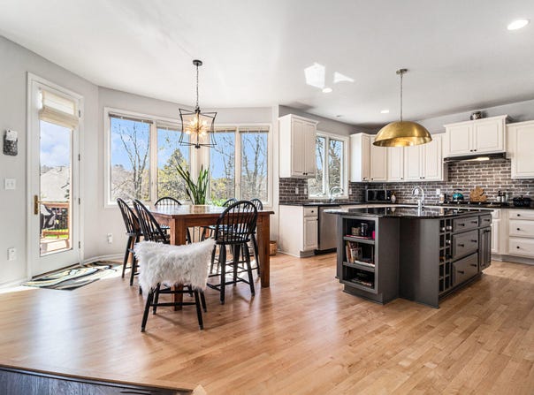 9037 Yorkshire Drive, Saline, MI 48176