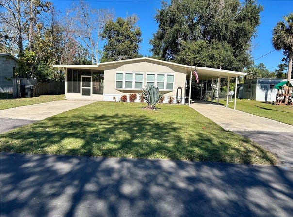 23917 DEER ROAD, ASTOR, FL 32102