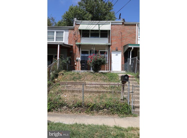 802 REGIS COURT, HALETHORPE, MD 21227