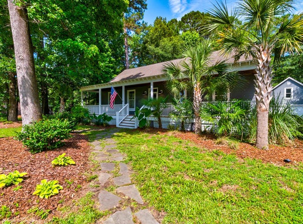1872 Staffwood Road, Johns Island, SC 29455