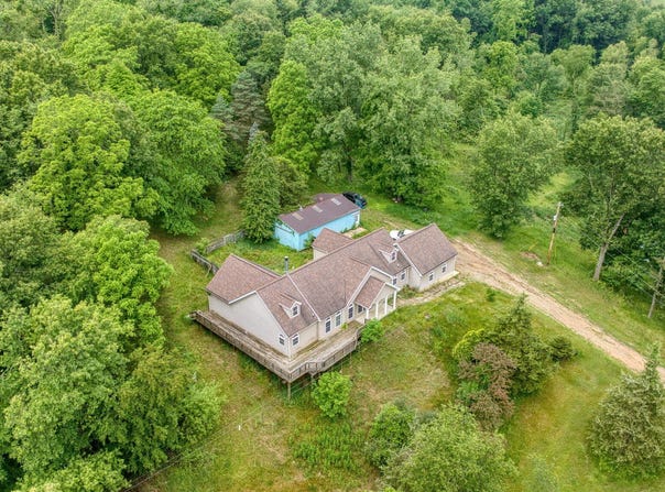 10450 Cement City Highway, Addison, MI 49220