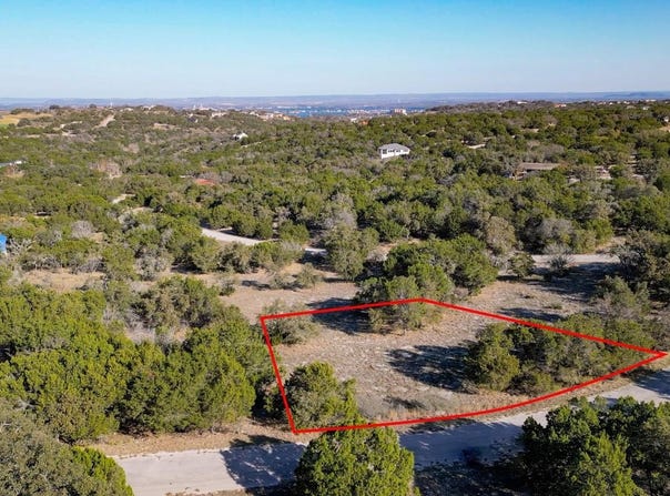 504 Maverick CIR, Horseshoe Bay, TX 78657