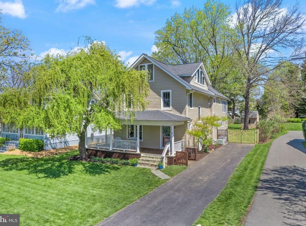 126 S 29 STREET, PURCELLVILLE, VA 20132