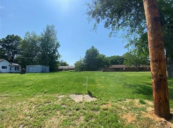S Main, Krebs, OK 74554