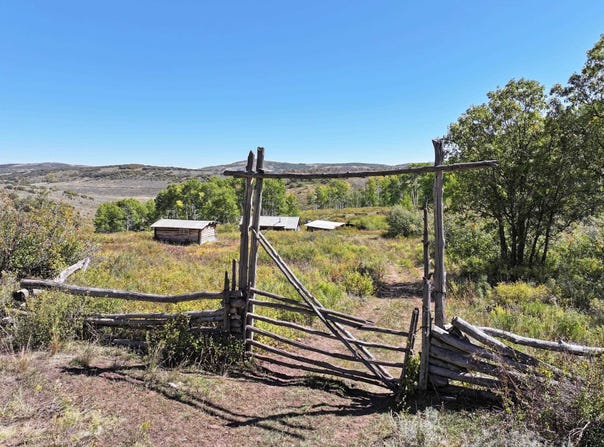 2586 26 1/10 Road, Gateway, CO 81522