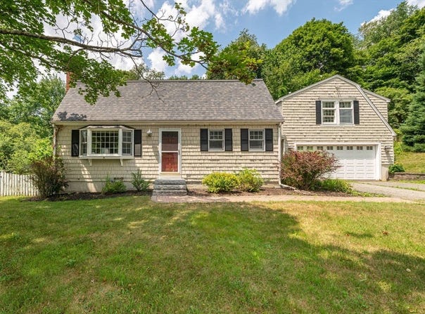 10 Carlida Rd, Groveland, MA 01834