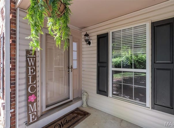 502 Oak Ridge Trails Court, Ballwin, MO 63021