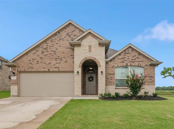 1373 Madeline Lane, Krum, TX 76249