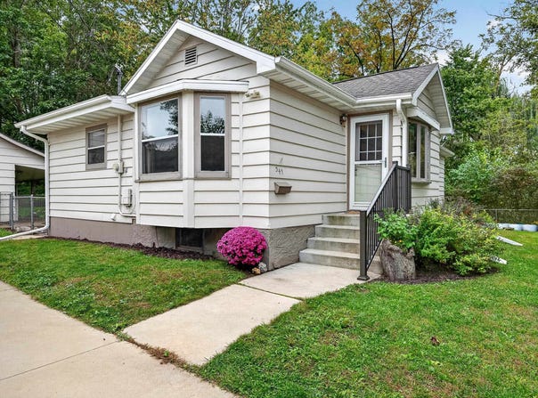 341 W Chicago Street, Stoughton, WI 53589