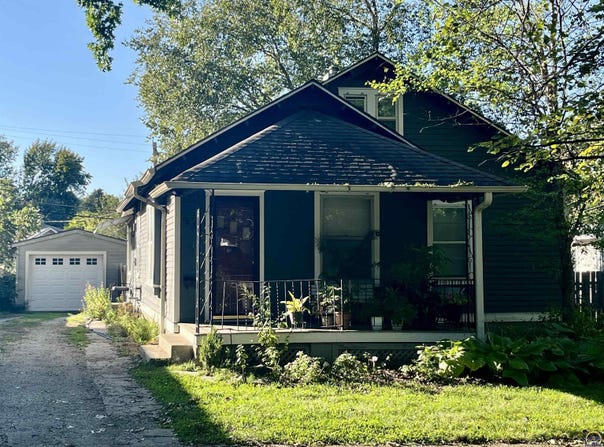 939 SW Lindenwood AVE, Topeka, KS 66606