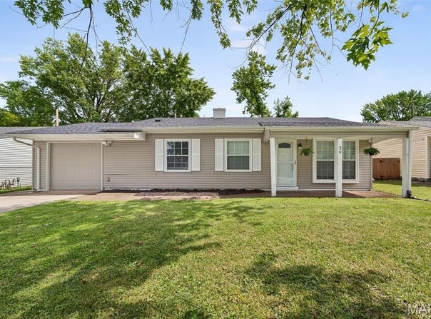 26 Steeplechase Drive, St Peters, MO 63376