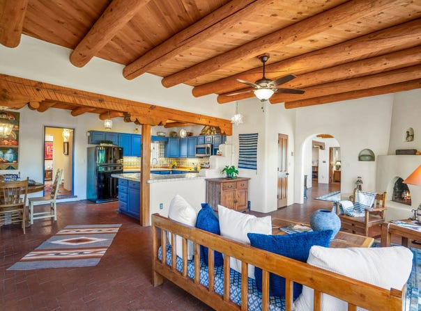 2 Florencio Road, Santa Fe, NM 87506