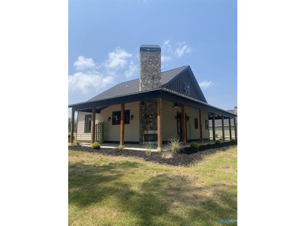 805 County Road 595, Cedar Bluff, AL 35959