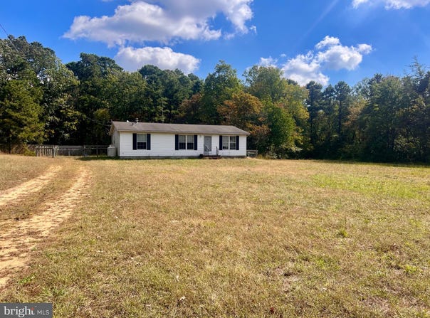 26 COBBS MILL Road, BRIDGETON, NJ 08302