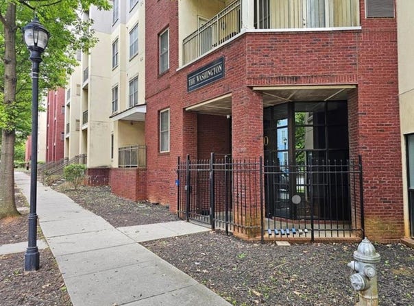 870 Mayson Turner, Atlanta, GA 30314