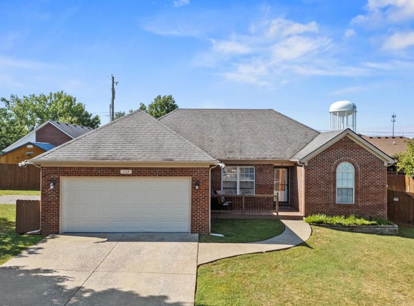 112 Denton Court, Nicholasville, KY 40356