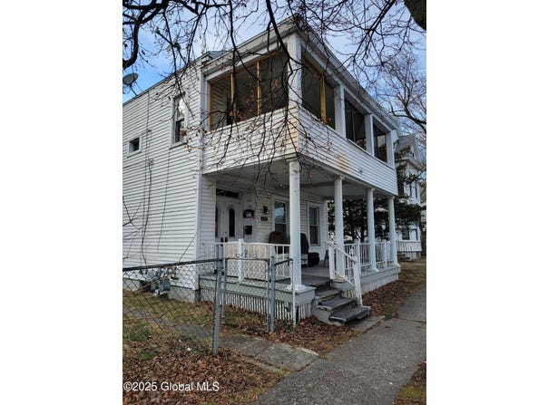 289 5th Avenue, Troy, NY 12182
