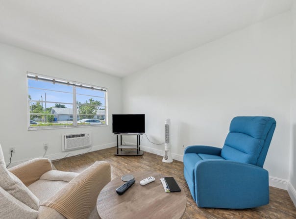 2111 NE 56th Street, Fort Lauderdale, FL 33308