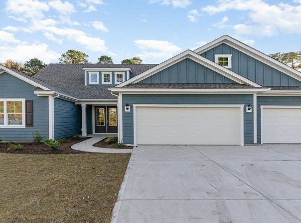 817 Belle Dr., North Myrtle Beach, SC 29582