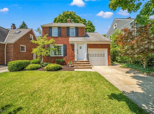 130 Sunnycliff Drive, Euclid, OH 44123