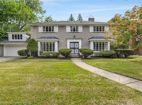 19262 Strathcona Drive, Detroit, MI 48203