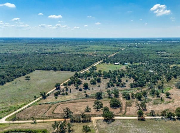 4090 County Road 444, Nixon, TX 78140