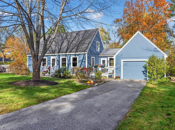 4 Penny Lane, Kennebunk, ME 04043