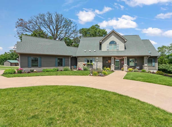 986 County Road 1150 N Highway, Henry, IL 61537-9475