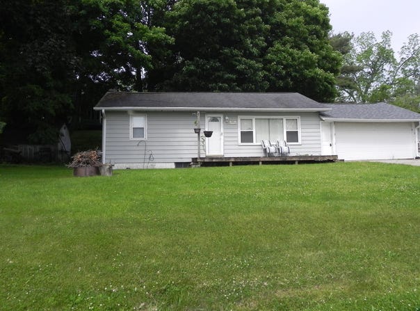 1097 Oliverda Road, Sherwood, MI 49089
