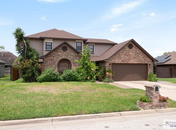 1675 CHIPINQUE DR., BROWNSVILLE, TX 78526