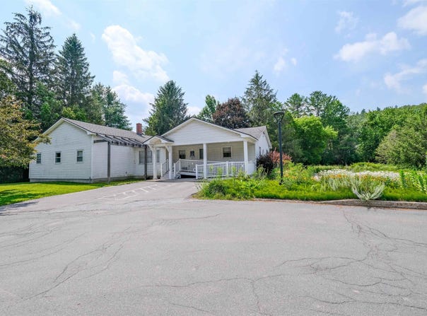 8 Main Street, Ludlow, VT 05149