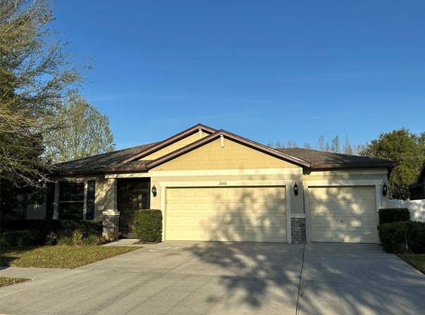 2206 LANDSIDE DRIVE, VALRICO, FL 33594