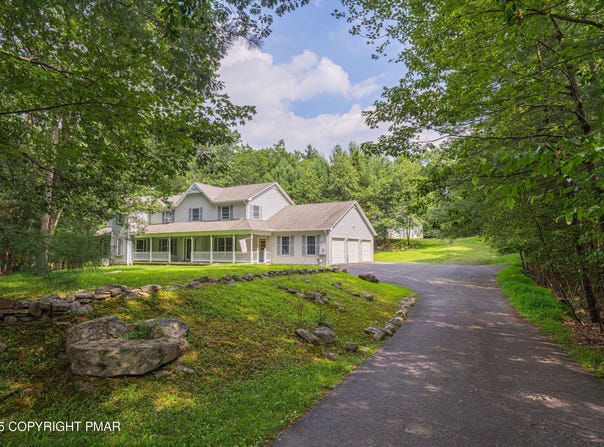 3811 Foxborough Court, Stroudsburg, PA 18360