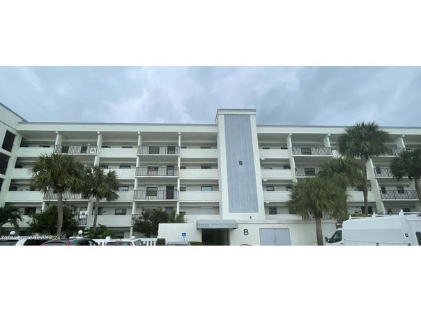 3165 N Atlantic Avenue, Cocoa Beach, FL 32931