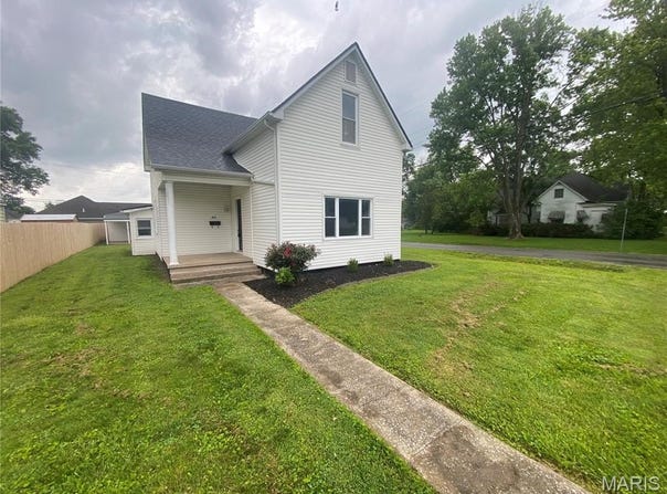 841 N Franklin Street, Staunton, IL 62088
