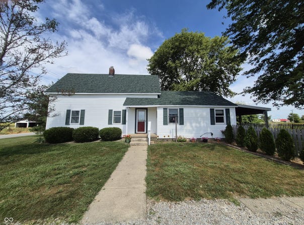 6957 N 300 E, Whiteland, IN 46184