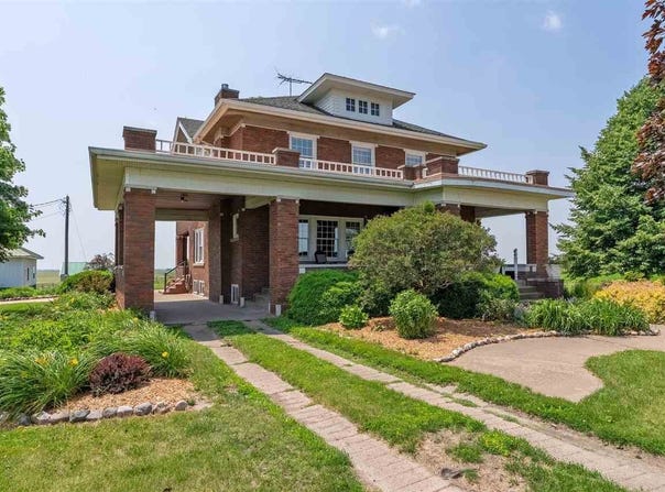 16167 160th St, Letts, IA 52754