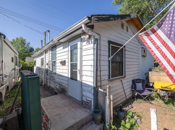 1835 University Avenue, Hot Springs, SD 57747