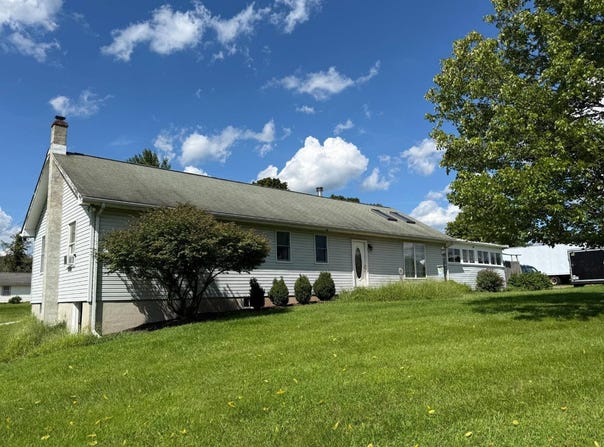 60 Pond Lane, Milford, NJ 08848