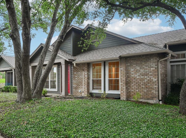 1015 E Yager Ln, Austin, TX 78753