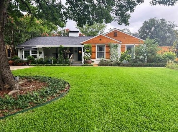 1605 W 7th Street, Irving, TX 75060