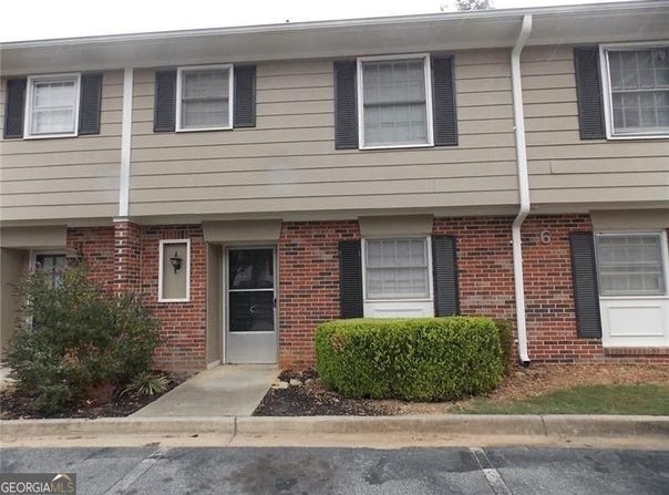 2080 Kings Gate Circle, Snellville, GA 30078