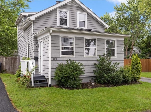100 Pine Grove Street, East Providence, RI 02916